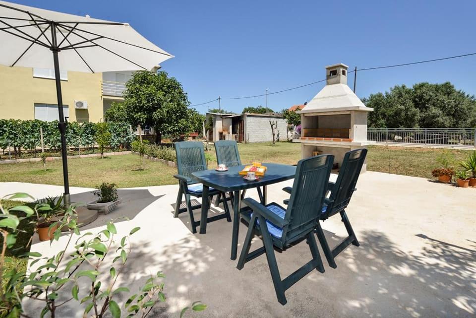 Sreca Apartment Near Beach With Bbq Bibinje Luaran gambar