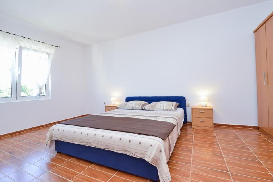 Sreca Apartment Near Beach With Bbq Bibinje Luaran gambar