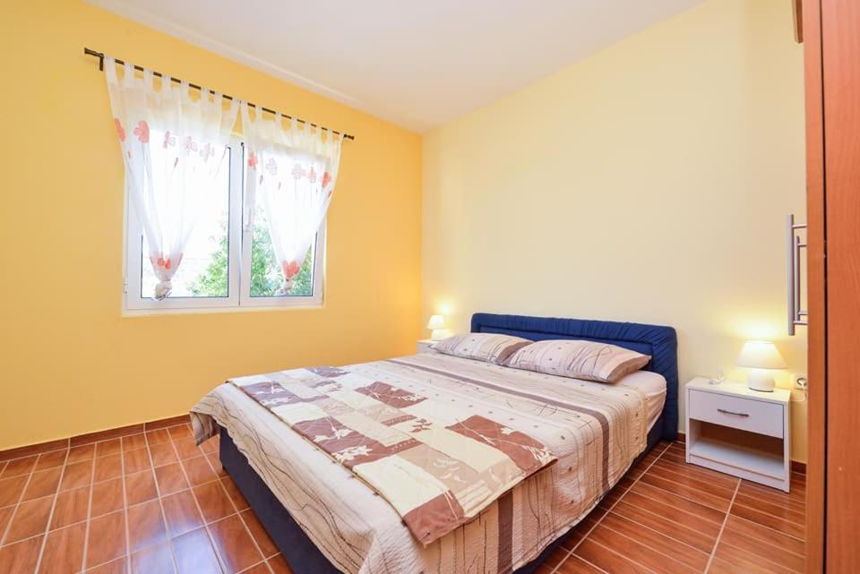 Sreca Apartment Near Beach With Bbq Bibinje Luaran gambar
