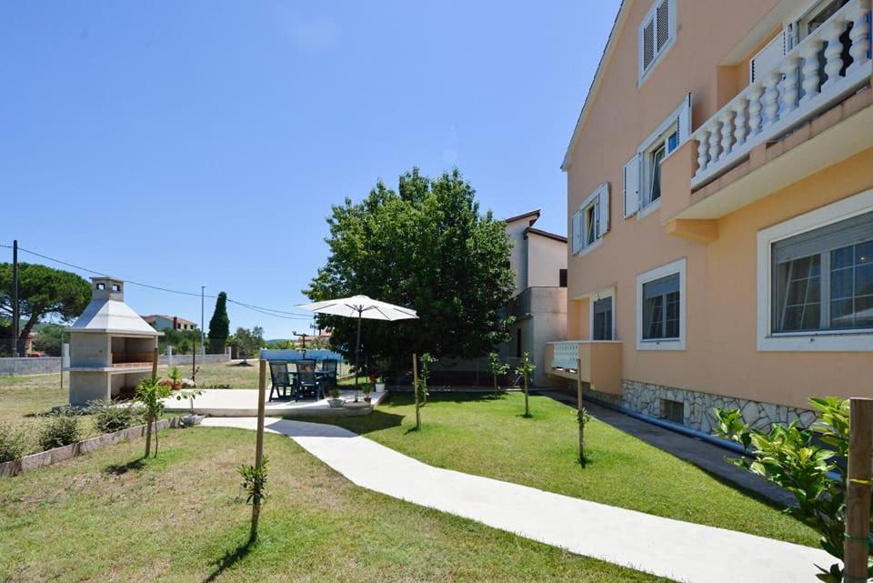 Sreca Apartment Near Beach With Bbq Bibinje Luaran gambar