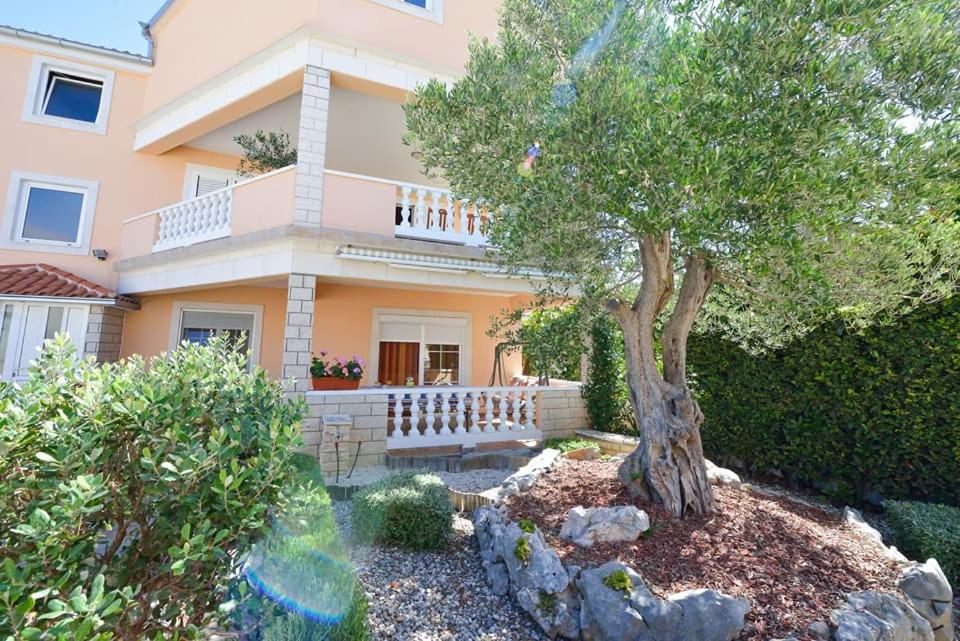 Sreca Apartment Near Beach With Bbq Bibinje Luaran gambar