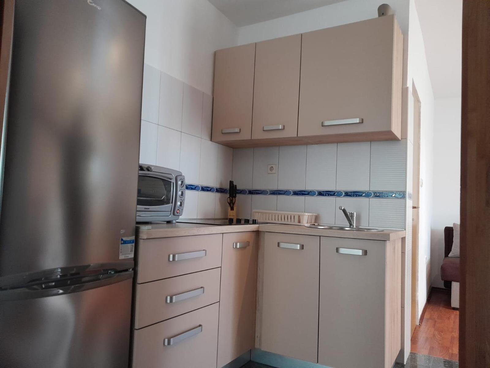 Sreca Apartment Near Beach With Bbq Bibinje Bilik gambar